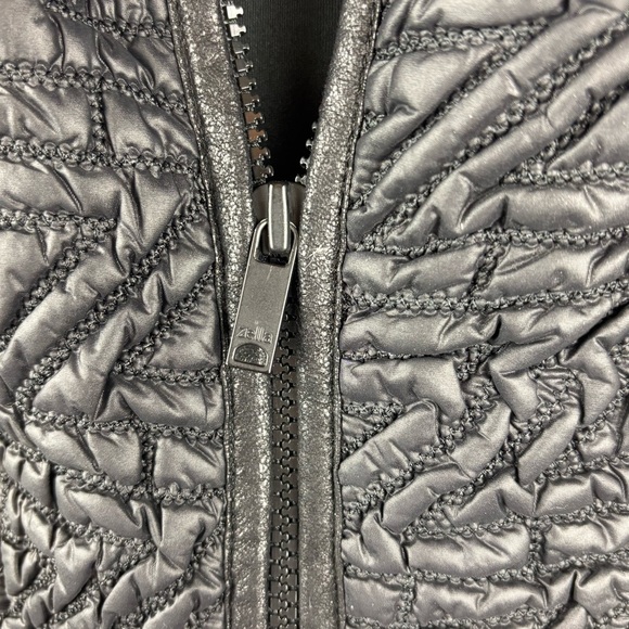 EUC Zella Women’s Metro Black Vest Stretch Vest Full Zip with zip pockets Sz M - Picture 5 of 12